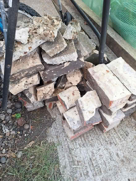 Photo of free rockery and bricks (Croydon) #2