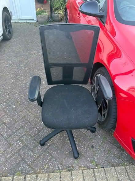 Photo of free Brand new office chair (Buckinghamshire HP20) #1
