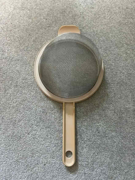 Photo of free Sieve (GU12 Ash Green) #2