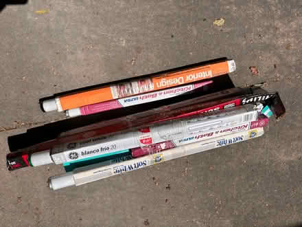 Photo of free Fluorescent light bulbs, misc sizes (11Mile & Farmington) #2