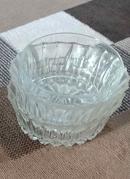 Photo of free 3 large Fruit Bowls (Stanton CH63) #1