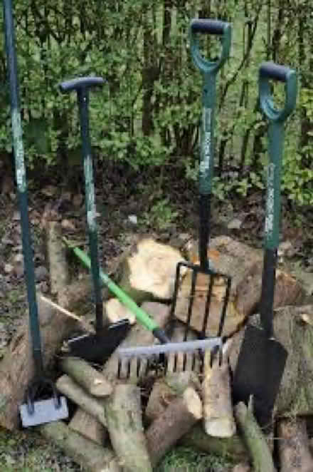 Photo of Garden Tools (LE19 Leicestershire) #1