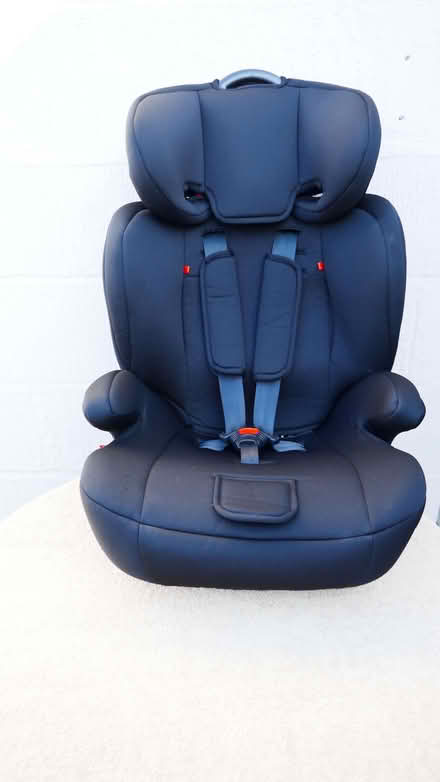 Photo of free car seat (halfords) (Horsell GU21) #1