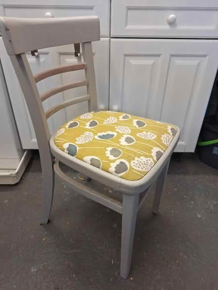 Photo of free Bentwood chair (Oakley HP18) #2