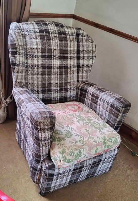 Photo of free 2 arm chairs & sofa vintage 1960's (Potters Bar EN6) #1
