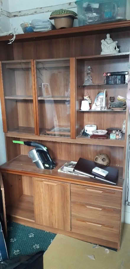 Photo of free Display/storage unit (Welling DA16) #1
