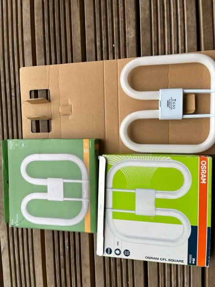 Photo of free Square 4 pin tube lamps (St James’s Square, Bath) #1