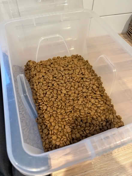 Photo of free Dog food ( small kibble) and coats (S17) #1