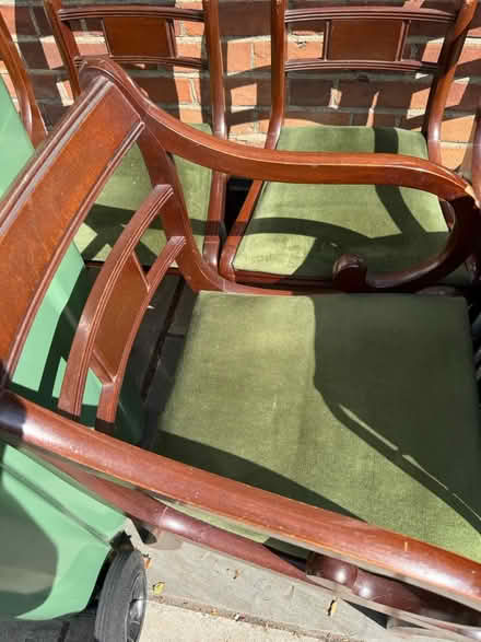 Photo of free Table and chairs (TW9) #2
