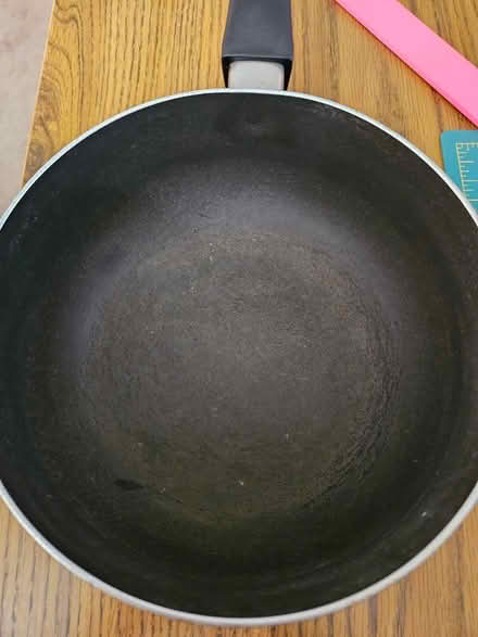 Photo of free pot with lid (North Denton (288 & 2164)) #2