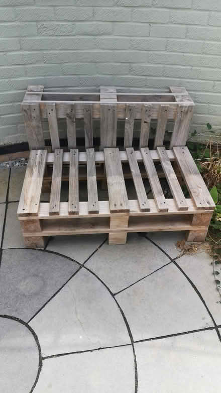 Photo of free Pallet seats (Godmanchester) #2