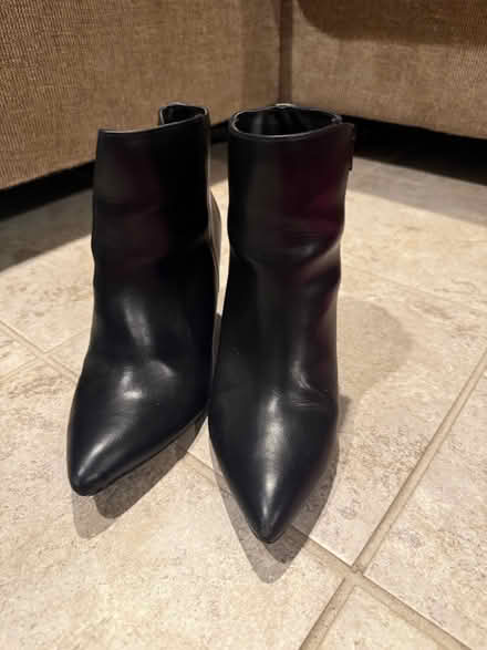 Photo of free Women’s 9m boots (Fairfield Area) #1