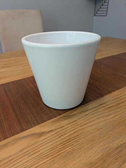 Photo of free White plant pot (North Abingdon OX14) #1