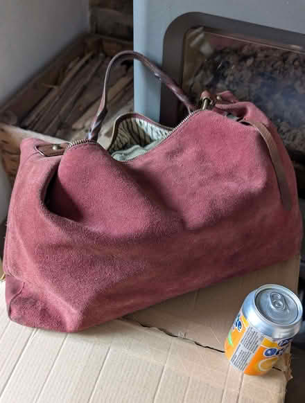 Photo of free Vintage GAP Suede & Leather Bag (Mold CH7) #2