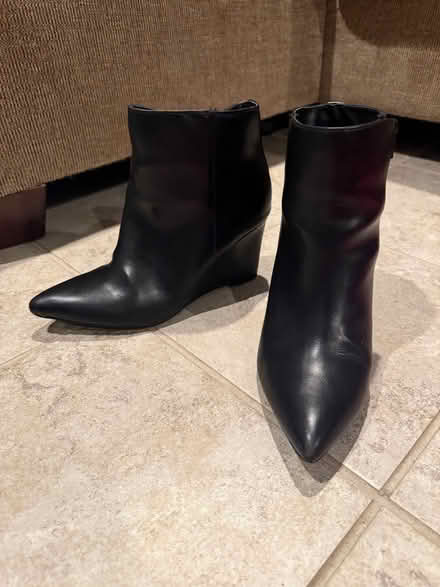 Photo of free Women’s 9m boots (Fairfield Area) #3