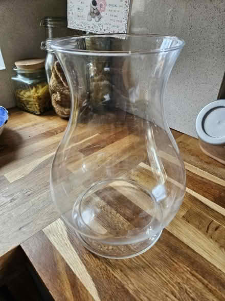 Photo of free Large glass vase 30cm tall (Chipstead TN13) #1