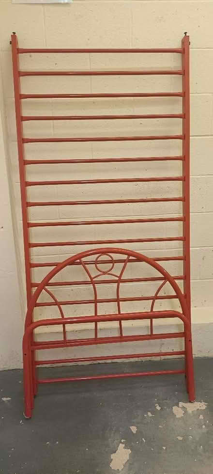 Photo of free Single bed (Buttershaw HX3) #1