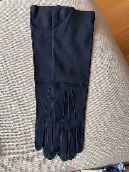 Photo of free 1940s/50s Milore Suede Long Gloves (Sunbury TW16) #1