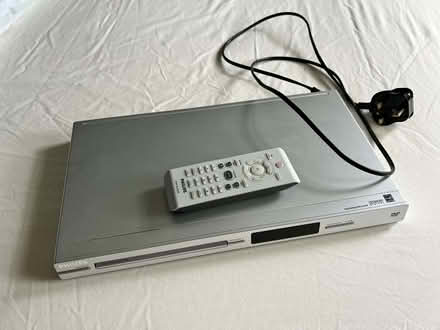 Photo of free Basic working Philips DVD player (Guiseley LS20) #1