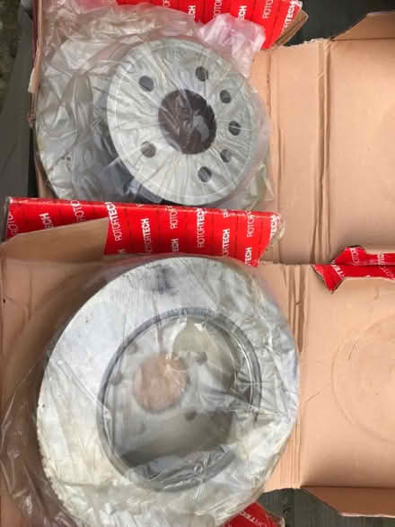 Photo of free Rear disc brakes (Hp18) #1