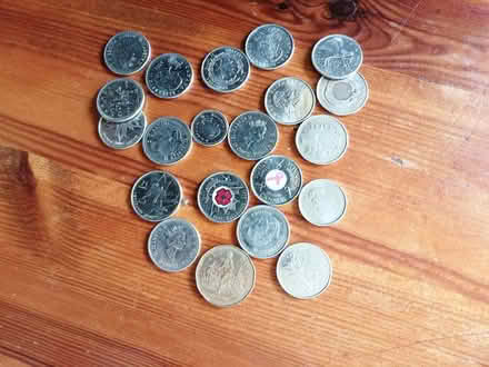 Photo of free Canadian coins for travelling (Cross Farm AL5) #1