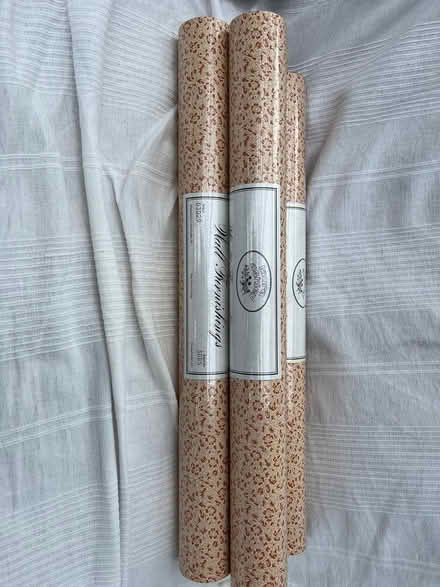 Photo of free Laura Ashley wallpaper (Hindhead) #1