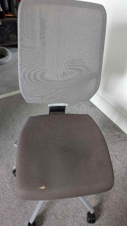 Photo of free Office chair (Plaistow E13) #2