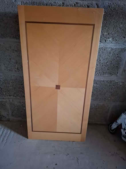 Photo of free Dining table and 4 chairs (Cogges OX28) #1