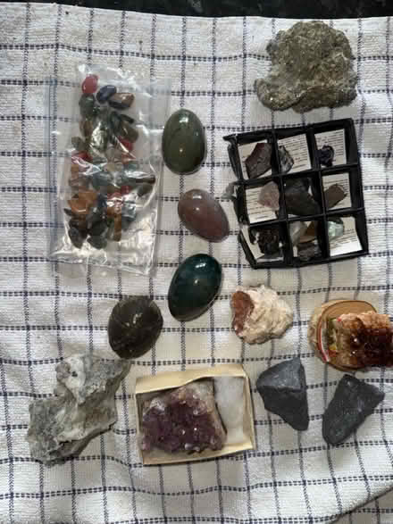 Photo of free Semi precious stones & rocks (Collier row romford. RM5) #3