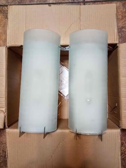 Photo of free 2 light fixtures (santa fe near co-op) #1