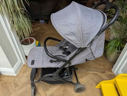Photo of free Stroller (Richmond, TW9) #4