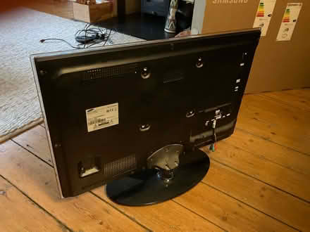Photo of free 32inch Samsung TV - faulty (Tooting, SW16) #3