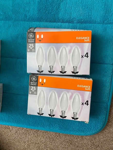 Photo of free 2pks of candle bulbs screw fitting (Kingsway) #1