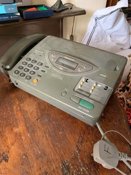 Photo of free answering machine (Askew Road W12) #1