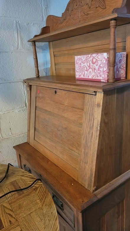 Photo of free Vintage Wood FURNITURE (Fayette Road Scarsdale) #1