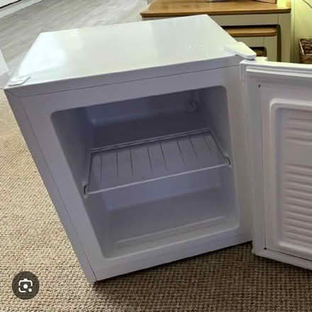 Photo of Table top freezer (Birchfield B20) #1