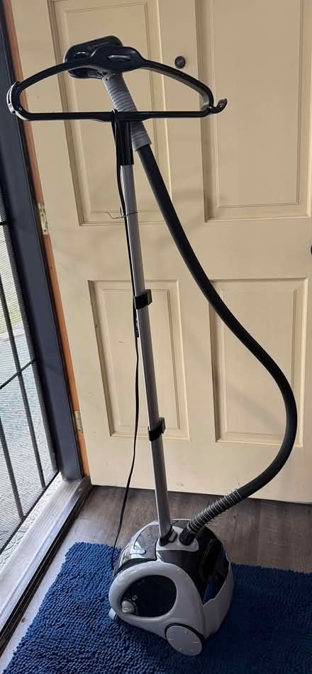 Photo of free Upright Clothes Steamer (Marysville) #1
