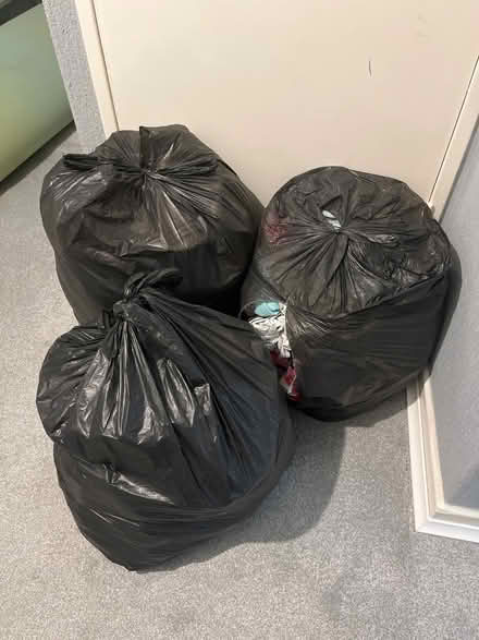 Photo of free Women’s clothes (SE22) #1