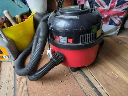Photo of free Henry Hoover (Tw16) #1