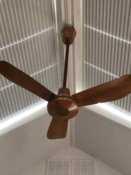 Photo of free 2 ceiling fans (Chiswick London W4) #3