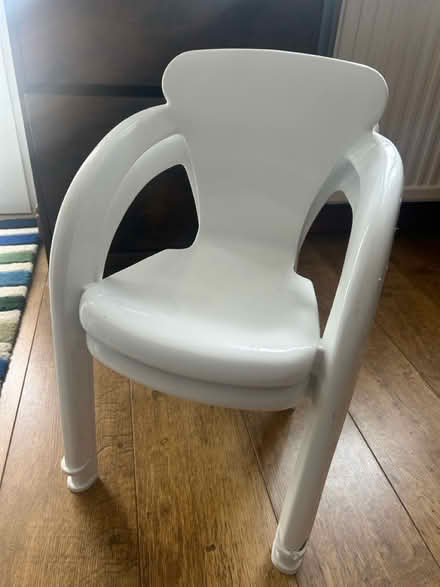 Photo of free 2 kids plastic chairs (Bisley Woking GU24) #2
