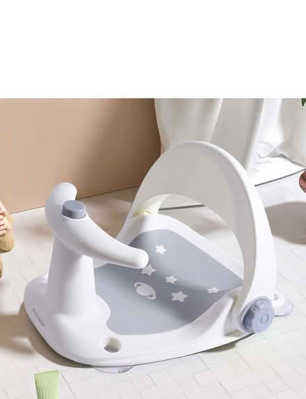 Photo of free Baby bath chair (Emmbrook RG41) #4