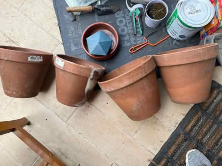 Photo of free 4 x medium terracotta pots (N6 Highgate High Street) #1