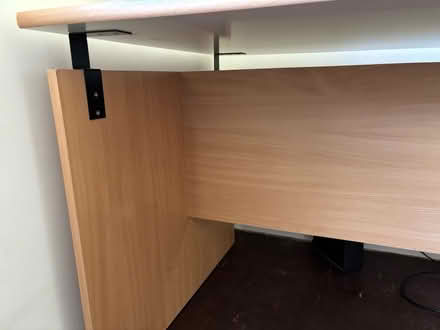 Photo of free Desk 160cm x 80cm (CV8) #2