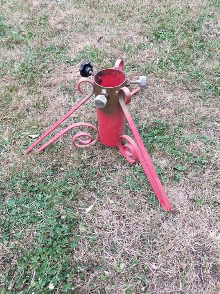 Photo of free Christmas tree stand (Old Windsor SL4) #1