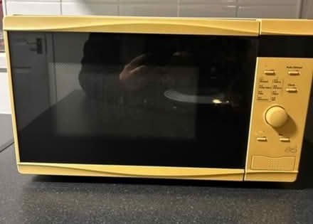 Photo of Microwave (Upper Luton ME5) #1