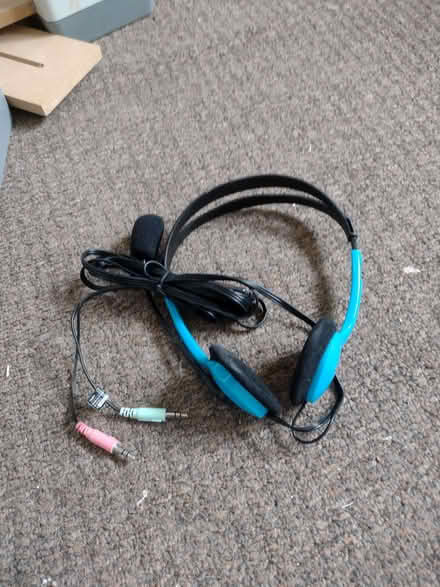 Photo of free Headphones (South Ockendon RM15) #1
