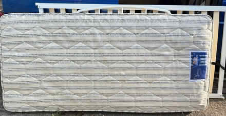 Photo of free Single bed, metal frame & mattress (Oxford-Freegle CGA OX4) #2