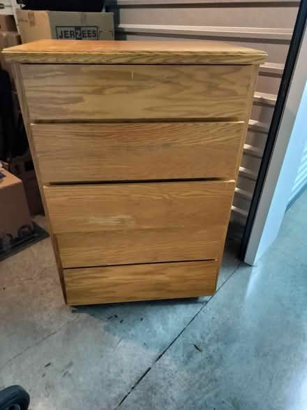 Photo of free 5 drawers dresser (South Federal way) #1