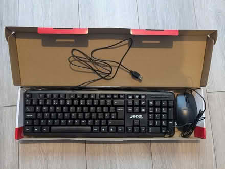 Photo of free Wired keyboard and mouse (Shoreditch, E1) #1